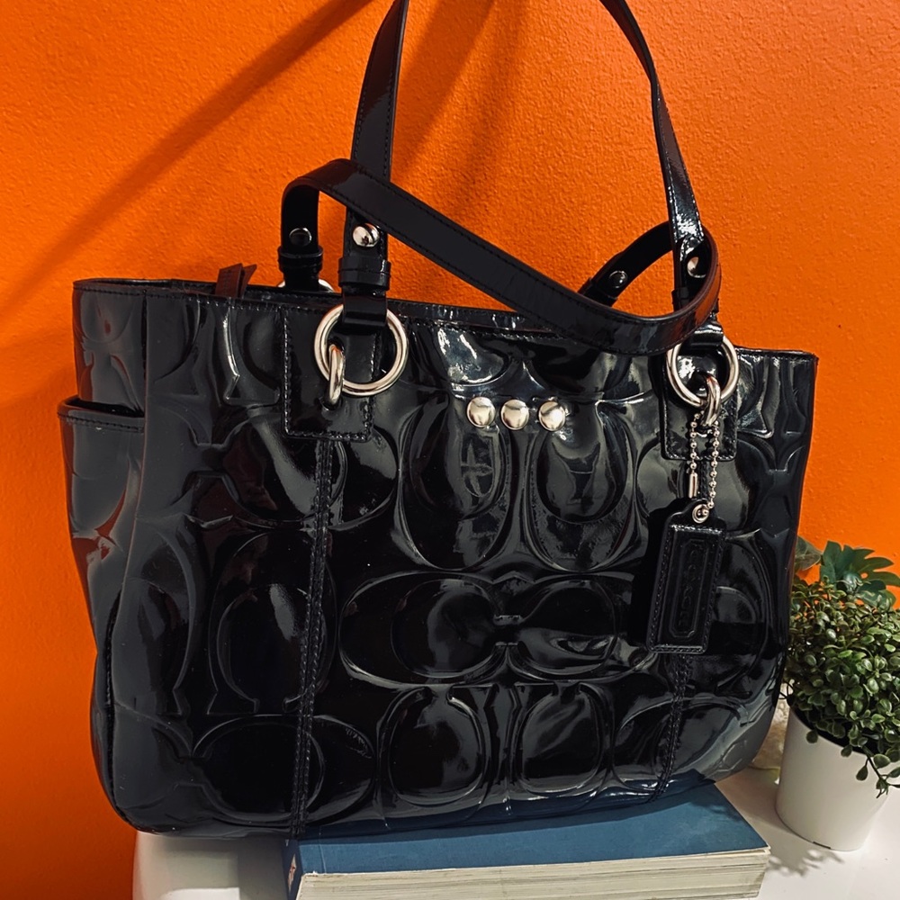 Coach shoulder bag